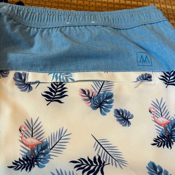 Mizzen + Main swim trunks with flamingo size L - Picture 6 of 10